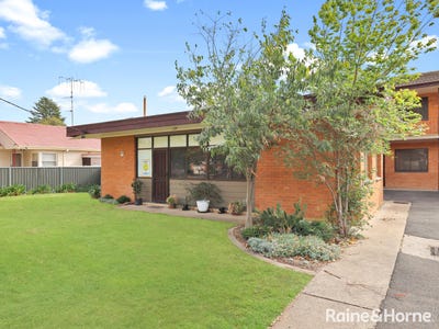 /international/au/1-31-seymour-street-bathurst-nsw-151210892/