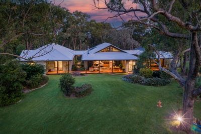 /international/au/5-centennial-parkway-kilaben-bay-nsw-151026380/