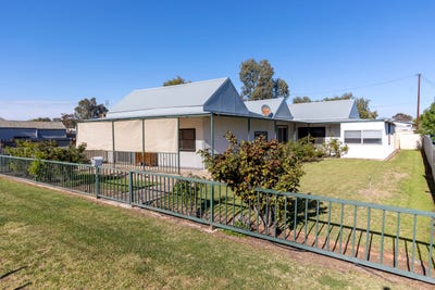 /international/au/168-camp-street-temora-nsw-151013400/