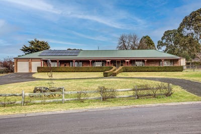 /international/au/6-hampton-court-moss-vale-nsw-148731816/?lang=fr