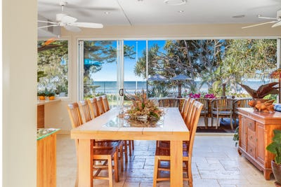 /international/au/78-bayside-drive-beachmere-qld-148270244/?lang=en