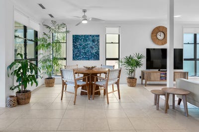 /international/au/2033-1-the-vistas-drive-carrara-qld-150832592/