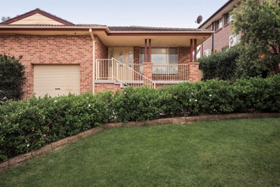 /international/au/5b-heysen-place-casula-nsw-150744888/