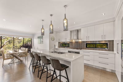 /international/au/6-busby-close-barden-ridge-nsw-152341240/