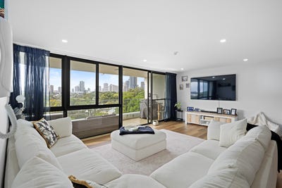 /international/au/16-54-hooker-boulevard-mermaid-waters-qld-151332276/