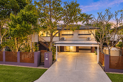 /international/au/15-lord-byron-parade-strathpine-qld-152428520/