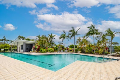 /international/au/44-239-kawana-way-kawana-island-qld-151319832/