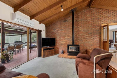 /international/au/20-fulcher-street-daylesford-vic-150945036/