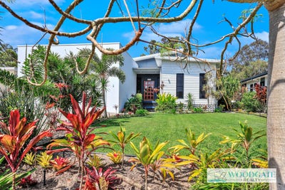 /international/au/9-ocean-view-dr-woodgate-qld-152644544/