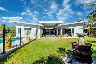 /international/au/52-atlantis-boulevard-agnes-water-qld-151165596/