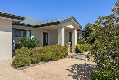 /international/au/9-stinson-street-coolamon-nsw-152556984/