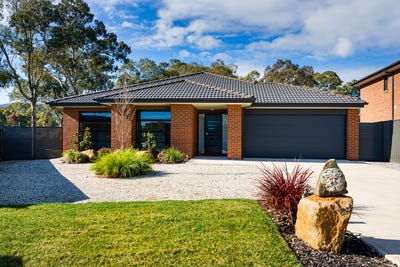 /international/au/16-molly-drive-harcourt-vic-151602840/