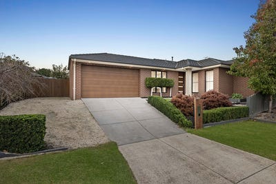 /international/au/7-julian-court-somerville-vic-151353560/