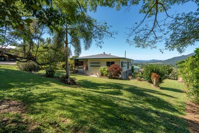 /international/au/13-briggs-street-tully-qld-151345540/