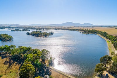 /international/au/1-greenhill-lake-rd-ararat-vic-204538716/