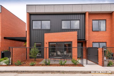 /international/au/11-7-buninyong-street-watson-act-150990316/
