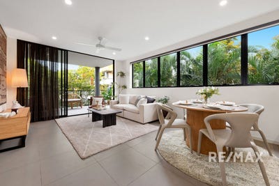/international/au/6-53-gordon-street-stones-corner-qld-151165952/