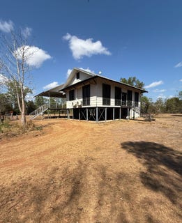 /international/au/385-gulnare-road-bees-creek-nt-700368196/?lang=en
