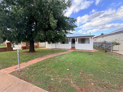 /international/au/75-kurrajong-avenue-leeton-nsw-150871028/