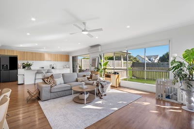 /international/au/7-satinwood-street-rochedale-qld-148527060/