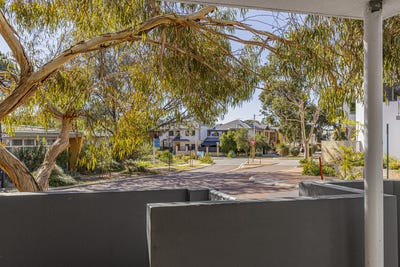 /international/au/9-2-walsh-loop-joondalup-wa-151958036/