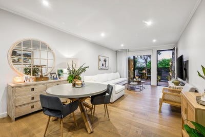 /international/au/10-hakea-drive-warriewood-nsw-152079596/