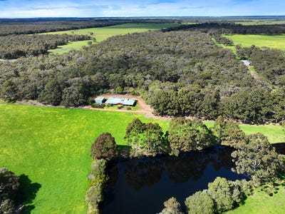 /international/au/400-castle-road-nillup-wa-700424860/
