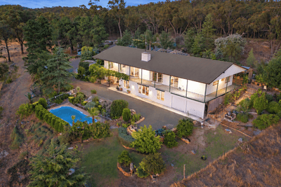 /international/au/225-sugarloaf-road-axedale-vic-150799500/