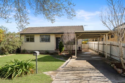 /international/au/6-emmerson-street-goulburn-nsw-151359592/