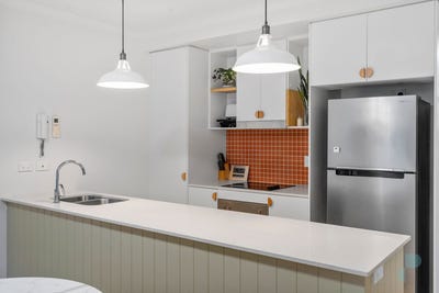 /international/au/105-8-waverley-street-southport-qld-151334936/