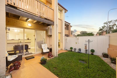 /international/au/2-22-high-street-forest-lake-qld-151187896/