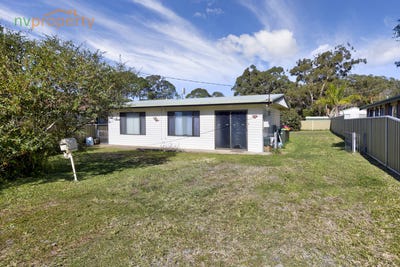 /international/au/5-third-avenue-stuarts-point-nsw-151460976/