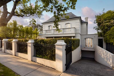/international/au/2-lightfoot-street-mont-albert-vic-152693956/