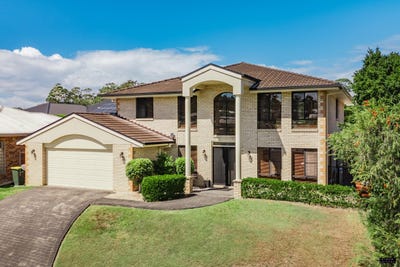 /international/au/7-admiralty-drive-safety-beach-nsw-150776848/