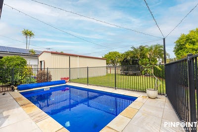 /international/au/12-salmon-court-andergrove-qld-151188804/