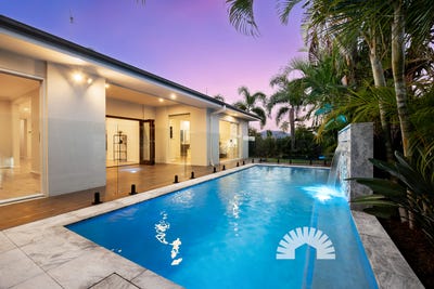 /international/au/1-stately-crescent-narangba-qld-151395132/