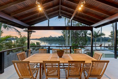 /international/au/35-brisbane-corso-fairfield-qld-152584196/