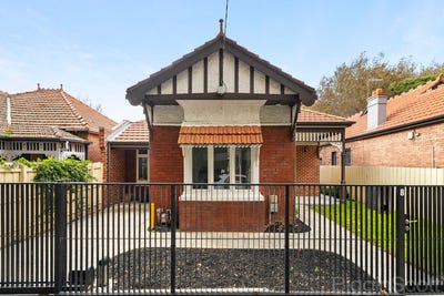 /international/au/8-meredith-street-elwood-vic-150977060/