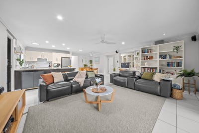 /international/au/1-13-silver-sedge-way-upper-coomera-qld-151664772/