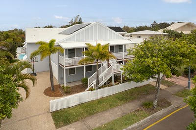 /international/au/42-beachway-parade-marcoola-qld-152535912/