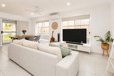 /international/au/63-aspen-circuit-logan-reserve-qld-151206364/