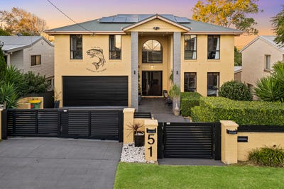 /international/au/51-terence-avenue-lake-munmorah-nsw-151158948/