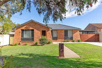 /international/au/42-quinn-street-tamworth-nsw-148532708/