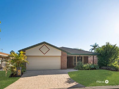 /international/au/7-lockhart-place-murrumba-downs-qld-151276352/