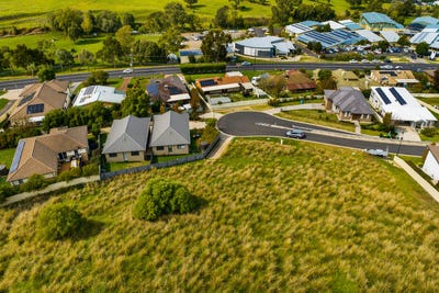 /international/au/30-oliver-street-north-tamworth-nsw-204566984/