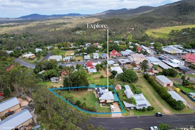 /international/au/17-lilian-street-herberton-qld-151341000/