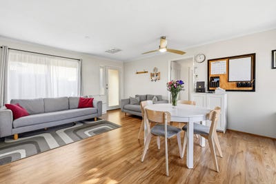 /international/au/82-monahans-road-cranbourne-vic-152500824/