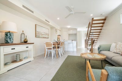 /international/au/7-57-ellen-street-oxley-qld-152303092/