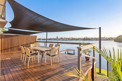 /international/au/3-25-duet-drive-mermaid-waters-qld-151333476/