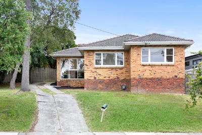 /international/au/8-pickford-street-burwood-east-vic-151130612/